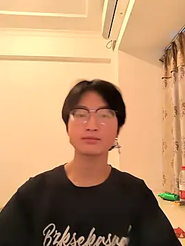 WAngBen  online show from August 2, 2026, 11:52 am