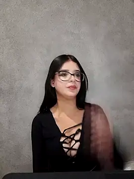 moreninhahothot online show from August 1, 2026, 9:03 pm