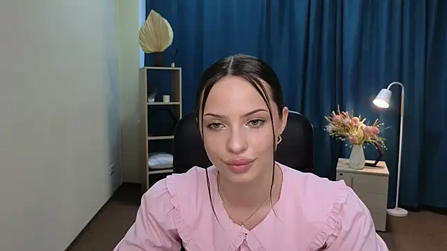 JaquelineMailey online show from August 6, 2026, 3:52 am