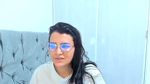 MARILYN GARCIA online show from January 21, 2025, 5:51 pm