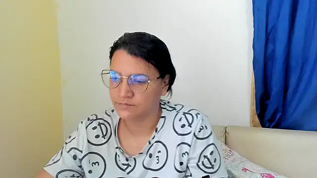 MARILYN GARCIA online show from February 11, 2025, 5:29 pm