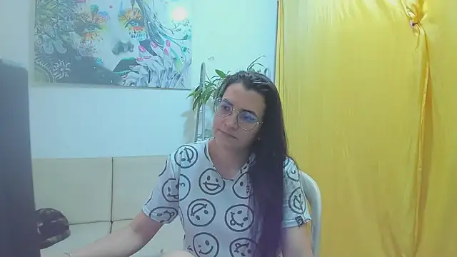 MARILYN GARCIA online show from July 10, 2026, 9:28 pm