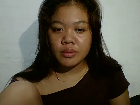 Snapshot of z0elyn chatting on August 5, 2026, 3:04 pm z0elyn online show from August 5, 2026, 3:04 pm