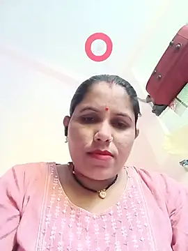 Snapshot of sexy_kavya143 chatting on August 8, 2026, 5:42 am sexy kavya143 online show from August 8, 2026, 5:42 am