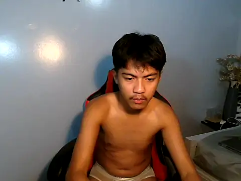 Snapshot of sweet_milker chatting on August 6, 2026, 6:32 pm sweet milker online show from August 6, 2026, 6:32 pm
