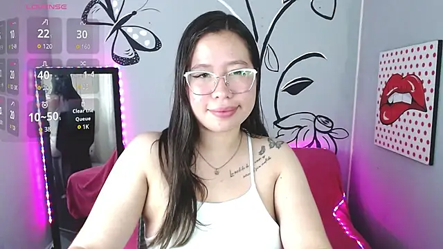 Snapshot of BabyAkemi chatting on August 7, 2026, 12:40 pm BabyAkemi online show from August 7, 2026, 12:40 pm