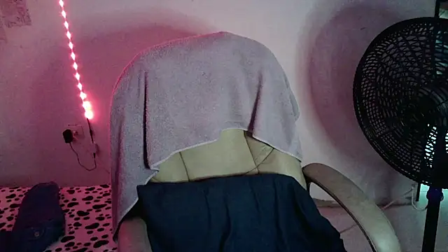 NoxxVelveth online show from August 7, 2026, 5:15 pm