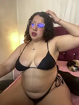 Snapshot of shara_ chatting on December 20, 2024, 3:25 am shara online show from December 20, 2024, 3:25 am