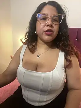 Snapshot of shara_ chatting on February 28, 2025, 3:48 am shara online show from February 28, 2025, 3:48 am