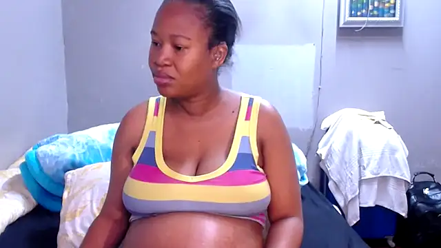 Snapshot of BigAreola26 chatting on November 15, 2025, 6:33 am BigAreola26 online show from November 15, 2025, 6:33 am