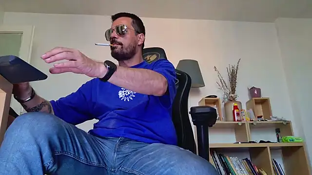 Snapshot of ChrisKox chatting on May 26, 2026, 5:09 pm ChrisKox online show from May 26, 2026, 5:09 pm