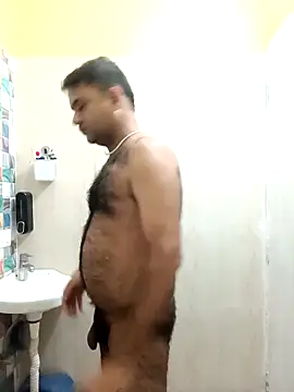 rarindam17 online show from January 14, 2026, 1:39 pm