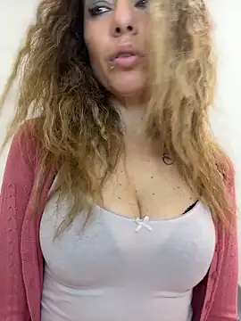 Snapshot of sexylenia chatting on May 12, 2026, 12:24 pm sexylenia online show from May 12, 2026, 12:24 pm