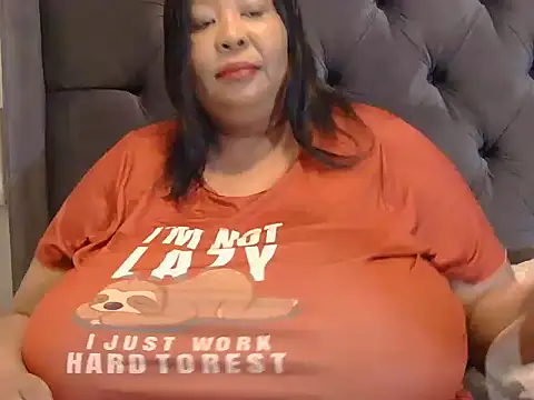 nancy111 online show from February 5, 2026, 2:27 am