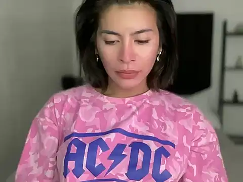 your bianca69 online show from February 28, 2025, 6:54 am