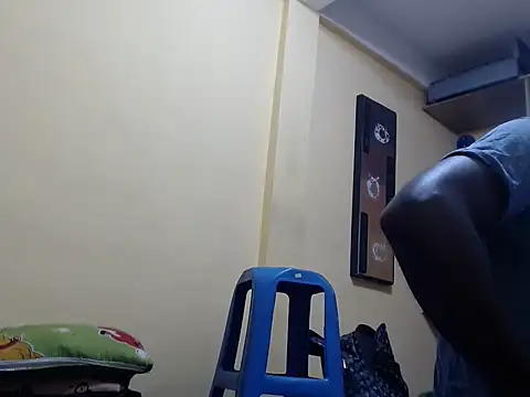 Snapshot of kurtbigcock chatting on May 21, 2026, 6:37 pm kurtbigcock online show from May 21, 2026, 6:37 pm