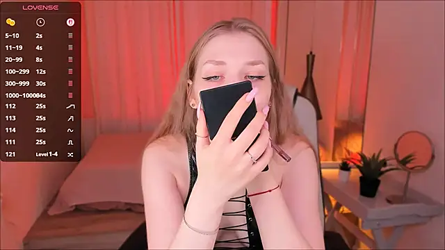 Snapshot of DakotaMabs chatting on November 30, 2025, 6:50 am DakotaMabs online show from November 30, 2025, 6:50 am