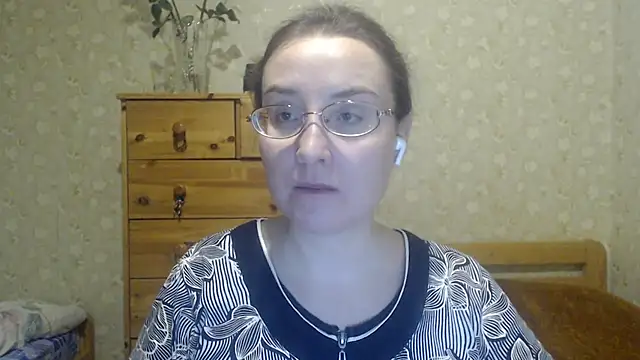 Snapshot of Smart_Rose chatting on February 7, 2025, 1:15 am Smart Rose online show from February 7, 2025, 1:15 am