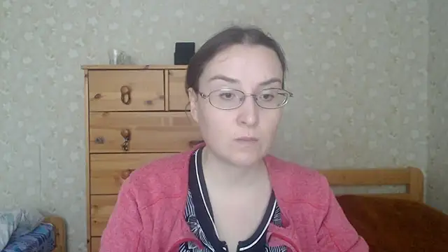 Snapshot of Smart_Rose chatting on February 7, 2025, 1:01 pm Smart Rose online show from February 7, 2025, 1:01 pm