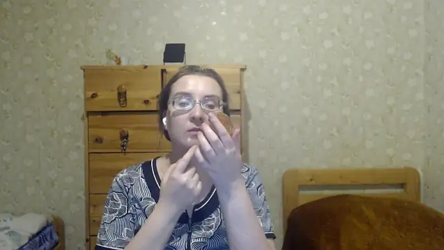 Snapshot of Smart_Rose chatting on February 10, 2025, 3:32 pm Smart Rose online show from February 10, 2025, 3:32 pm