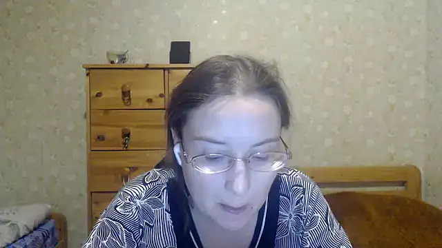 Snapshot of Smart_Rose chatting on February 12, 2025, 8:40 pm Smart Rose online show from February 12, 2025, 8:40 pm