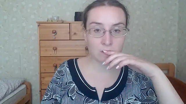 Snapshot of Smart_Rose chatting on March 2, 2025, 11:39 am Smart Rose online show from March 2, 2025, 11:39 am