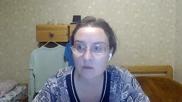 Snapshot of Smart_Rose chatting on March 4, 2025, 7:22 pm Smart Rose online show from March 4, 2025, 7:22 pm