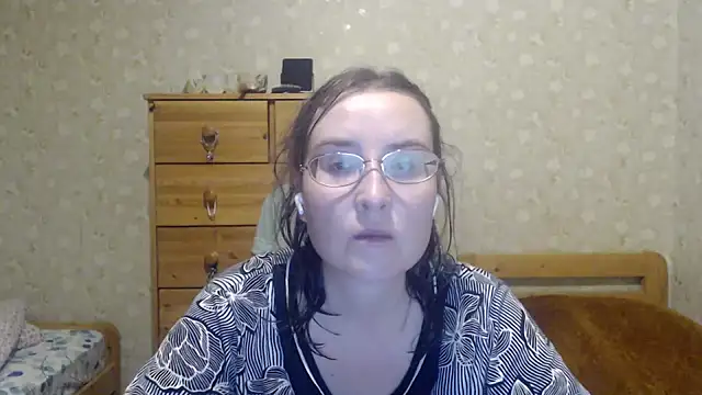 Snapshot of Smart_Rose chatting on March 4, 2025, 11:00 pm Smart Rose online show from March 4, 2025, 11:00 pm