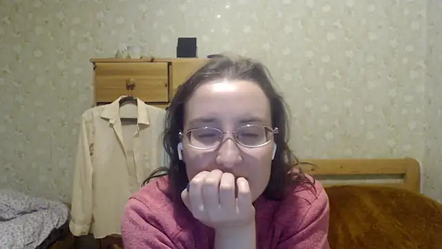 Snapshot of Smart_Rose chatting on March 5, 2025, 9:59 pm Smart Rose online show from March 5, 2025, 9:59 pm