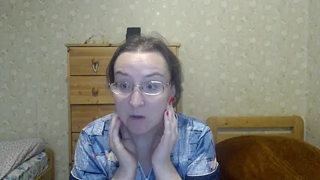 Snapshot of Smart_Rose chatting on March 8, 2025, 2:19 pm Smart Rose online show from March 8, 2025, 2:19 pm