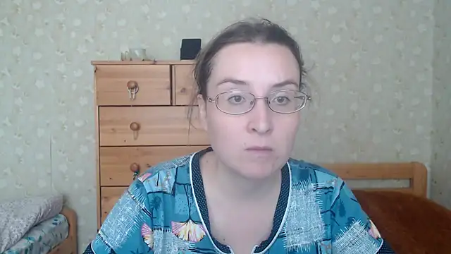 Snapshot of Smart_Rose chatting on March 11, 2025, 12:39 pm Smart Rose online show from March 11, 2025, 12:39 pm