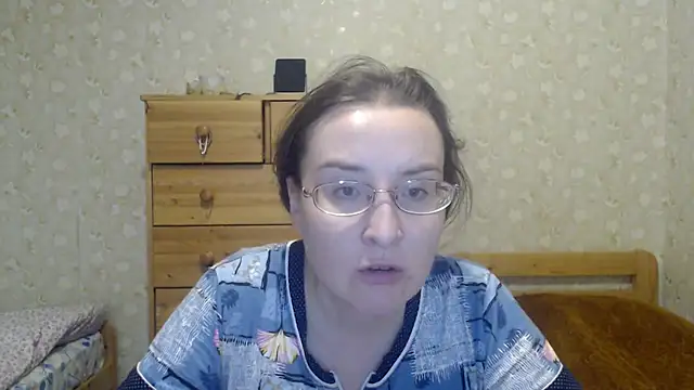 Snapshot of Smart_Rose chatting on March 12, 2025, 1:08 pm Smart Rose online show from March 12, 2025, 1:08 pm