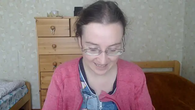 Snapshot of Smart_Rose chatting on March 17, 2025, 1:50 pm Smart Rose online show from March 17, 2025, 1:50 pm