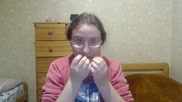 Snapshot of Smart_Rose chatting on March 18, 2025, 8:37 pm Smart Rose online show from March 18, 2025, 8:37 pm