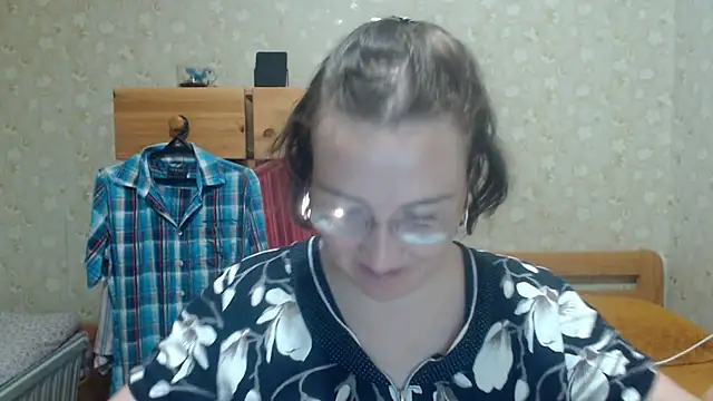 Snapshot of Smart_Rose chatting on September 10, 2025, 4:40 pm Smart Rose online show from September 10, 2025, 4:40 pm