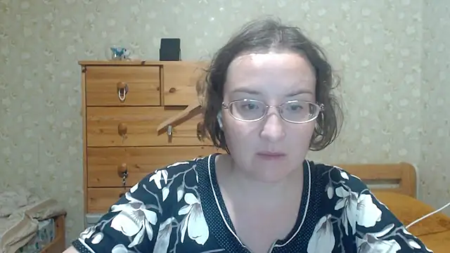 Snapshot of Smart_Rose chatting on September 14, 2025, 9:36 pm Smart Rose online show from September 14, 2025, 9:36 pm