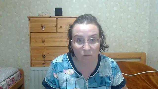 Snapshot of Smart_Rose chatting on September 20, 2025, 10:00 pm Smart Rose online show from September 20, 2025, 10:00 pm