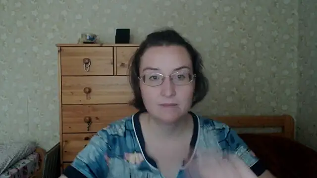 Snapshot of Smart_Rose chatting on September 21, 2025, 10:06 am Smart Rose online show from September 21, 2025, 10:06 am