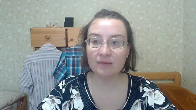 Snapshot of Smart_Rose chatting on October 3, 2025, 12:46 pm Smart Rose online show from October 3, 2025, 12:46 pm