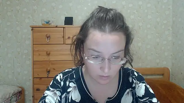 Snapshot of Smart_Rose chatting on October 4, 2025, 1:31 pm Smart Rose online show from October 4, 2025, 1:31 pm