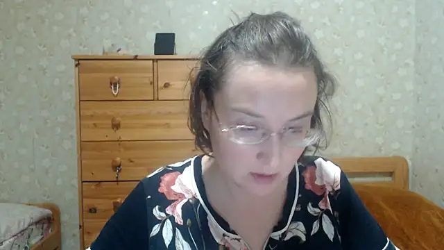 Snapshot of Smart_Rose chatting on October 8, 2025, 6:05 pm Smart Rose online show from October 8, 2025, 6:05 pm