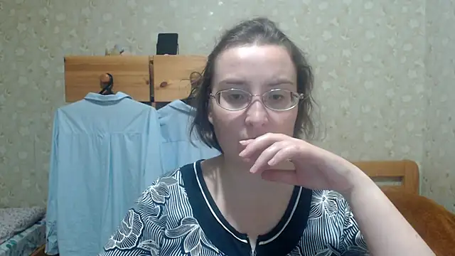 Snapshot of Smart_Rose chatting on October 10, 2025, 7:57 pm Smart Rose online show from October 10, 2025, 7:57 pm