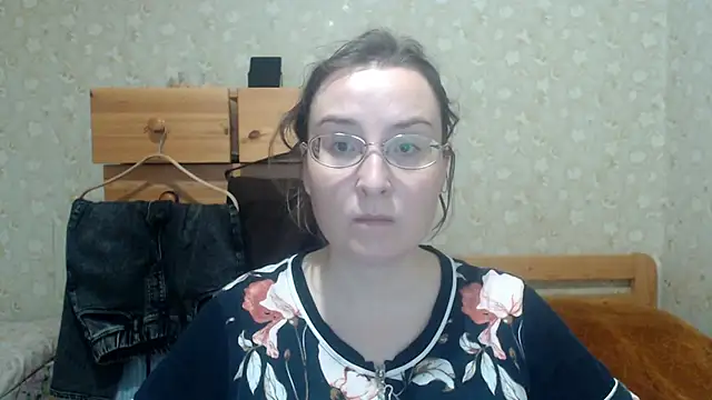 Snapshot of Smart_Rose chatting on October 27, 2025, 12:09 pm Smart Rose online show from October 27, 2025, 12:09 pm