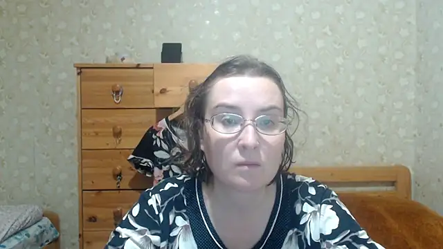 Snapshot of Smart_Rose chatting on November 10, 2025, 4:28 pm Smart Rose online show from November 10, 2025, 4:28 pm