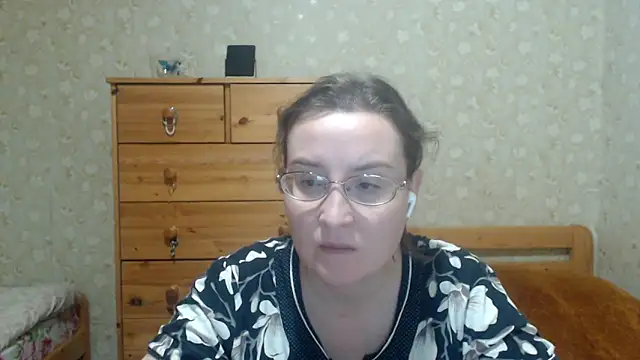 Snapshot of Smart_Rose chatting on November 17, 2025, 1:22 am Smart Rose online show from November 17, 2025, 1:22 am