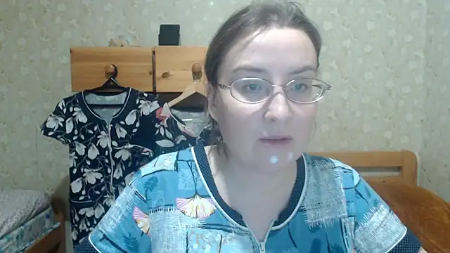 Snapshot of Smart_Rose chatting on November 26, 2025, 3:24 pm Smart Rose online show from November 26, 2025, 3:24 pm