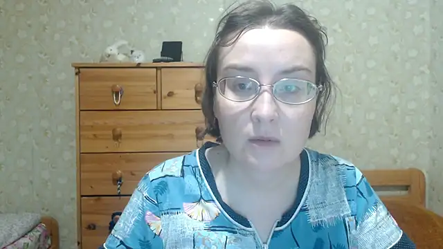 Smart Rose online show from March 11, 2026, 7:42 pm