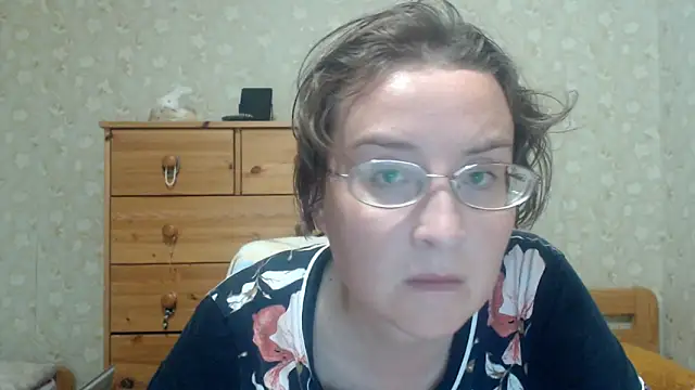 Smart Rose online show from June 20, 2026, 4:43 pm