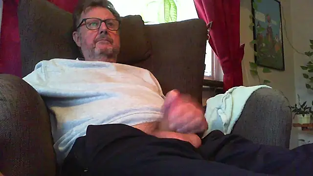 Snapshot of arne chatting on November 9, 2025, 11:30 am arne online show from November 9, 2025, 11:30 am