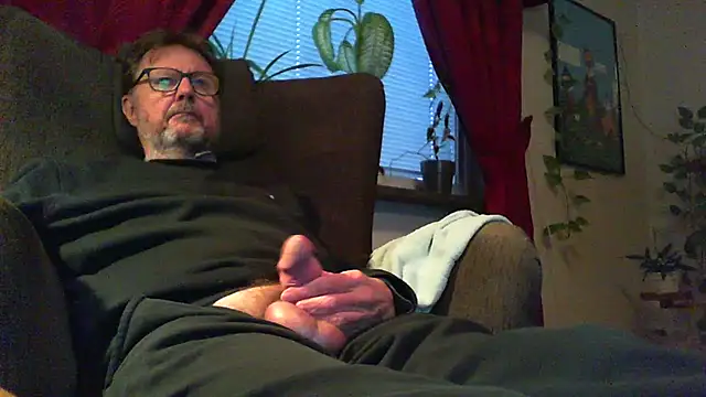 Snapshot of arne chatting on November 20, 2025, 2:17 pm arne online show from November 20, 2025, 2:17 pm